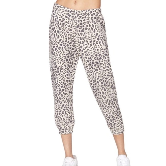 Spiritual gangster cheetah leopard animal print relaxed cropped sweatpants - Picture 4 of 7